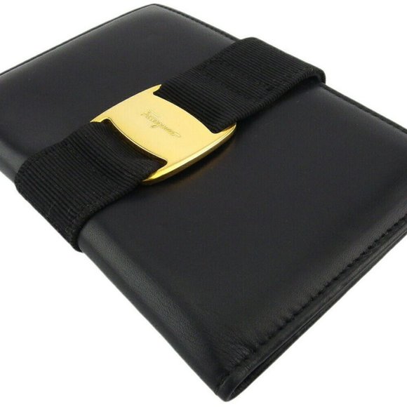 Salvatore Ferragamo passport case Vala Leather Authentic - Picture 4 of 8